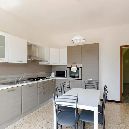 Daire Joivy Family Flat With 3 Balconies, 10 Min To *