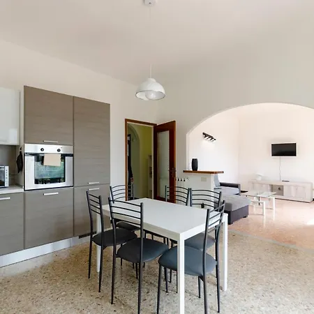 Joivy Family Flat With 3 Balconies, 10 Min To Daire