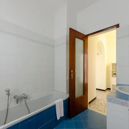 Joivy Family Flat With 3 Balconies, 10 Min To