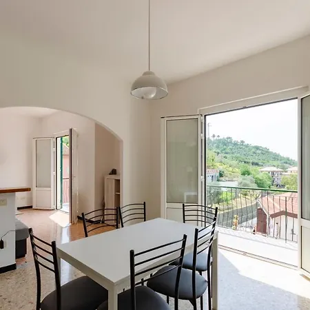 Apartment Joivy Family Flat With 3 Balconies, 10 Min To Moneglia