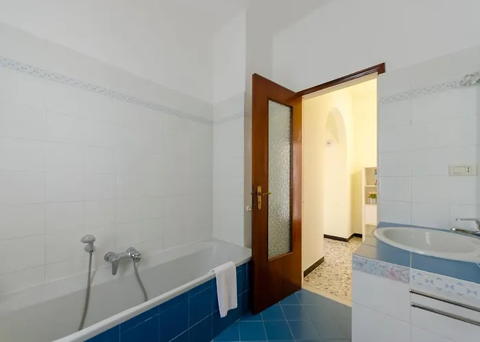 Joivy Family Flat With 3 Balconies, 10 Min To
